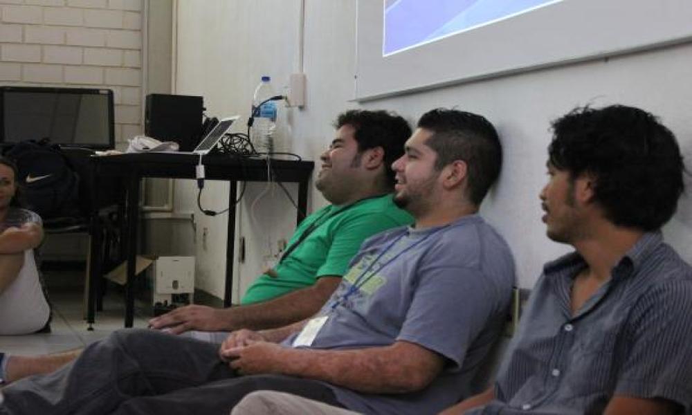 Se lleva a cabo Taller de Locución en CUCosta para involucrados en Radio Universidad