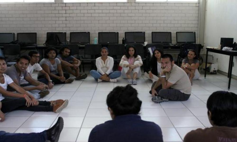 Se lleva a cabo Taller de Locución en CUCosta para involucrados en Radio Universidad