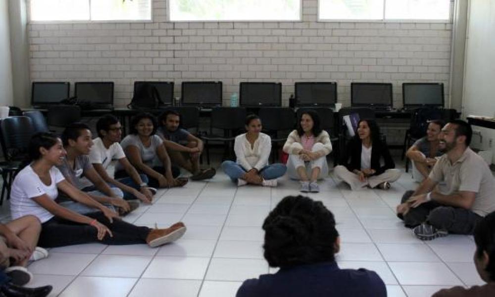 Se lleva a cabo Taller de Locución en CUCosta para involucrados en Radio Universidad