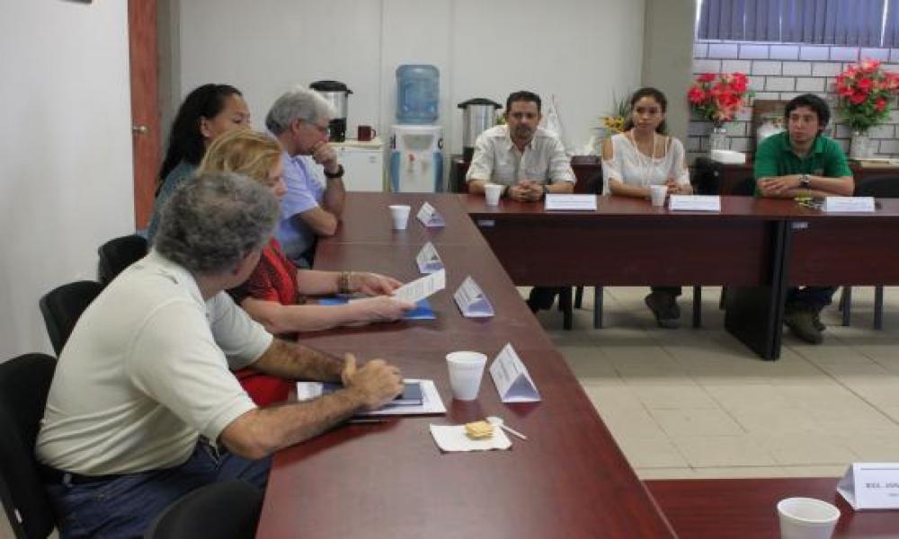 Se realiza la toma de protesta del Comité Consultivo de la Licenciatura en Biología en CUCosta