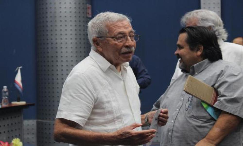 Reconoce CUCosta legado intelectual del Dr. Cifuentes