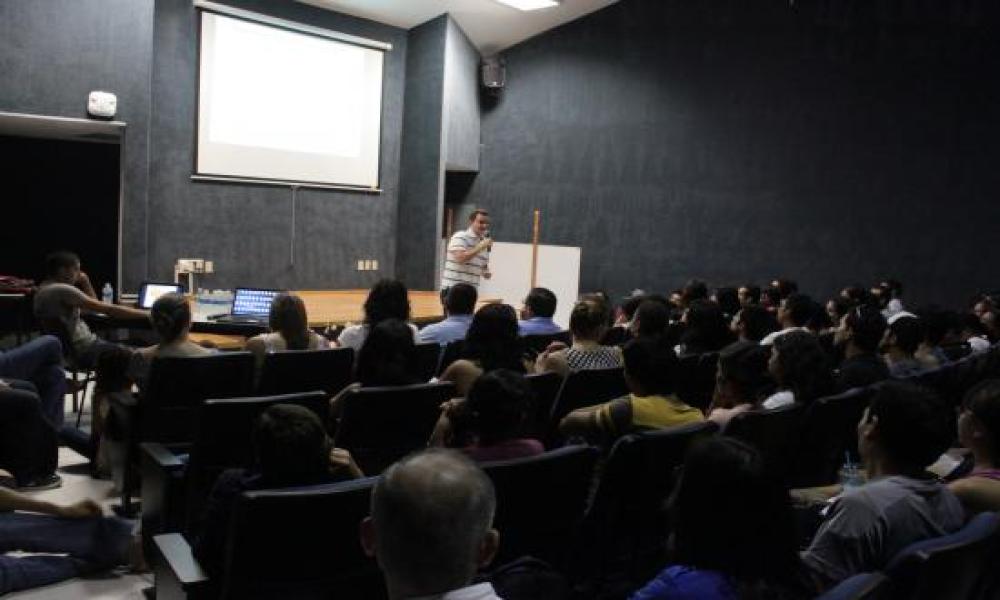Conferencia sobre Turismo, Sociedad y Medio Ambiente El Caso de Brasil