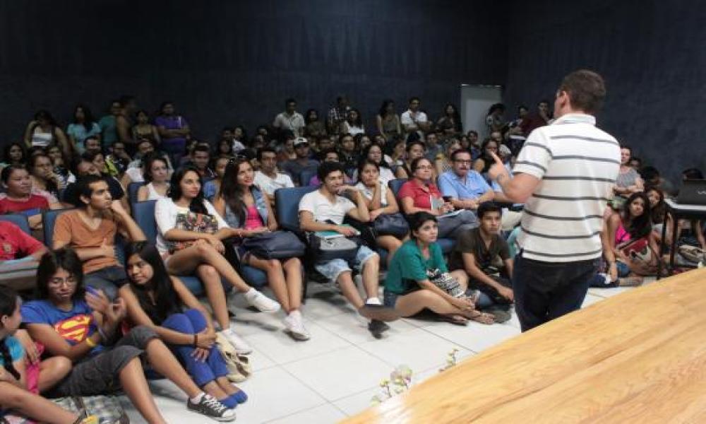 Conferencia sobre Turismo, Sociedad y Medio Ambiente El Caso de Brasil