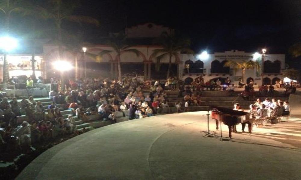 Los poetas deben alzar la voz como lo hace Sicilia Emilio Coco