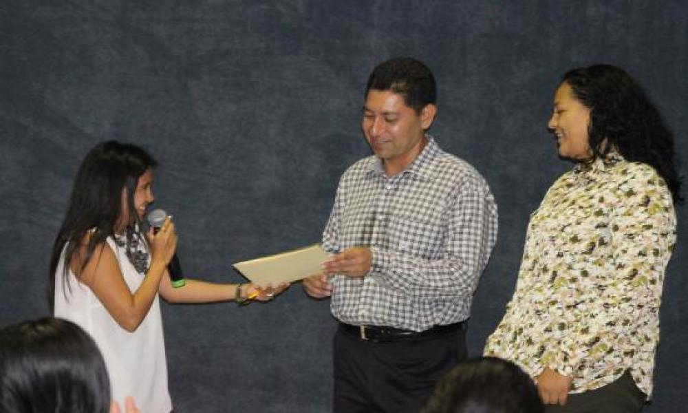 La Licenciatura en Artes Visuales del CUCosta realiza charla sobre Ciencia y Arte