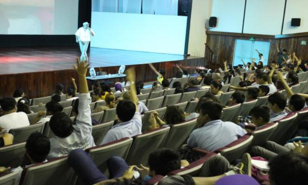 Sábados en la Ciencia presenta la conferencia “Y… ¿a dónde van los delfines al doctor”