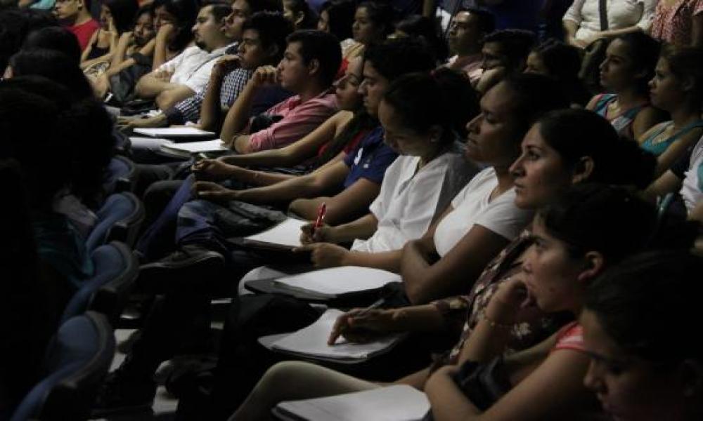 Conferencia en CUCosta sobre Implicaciones del Amparo en Derecho Penal
