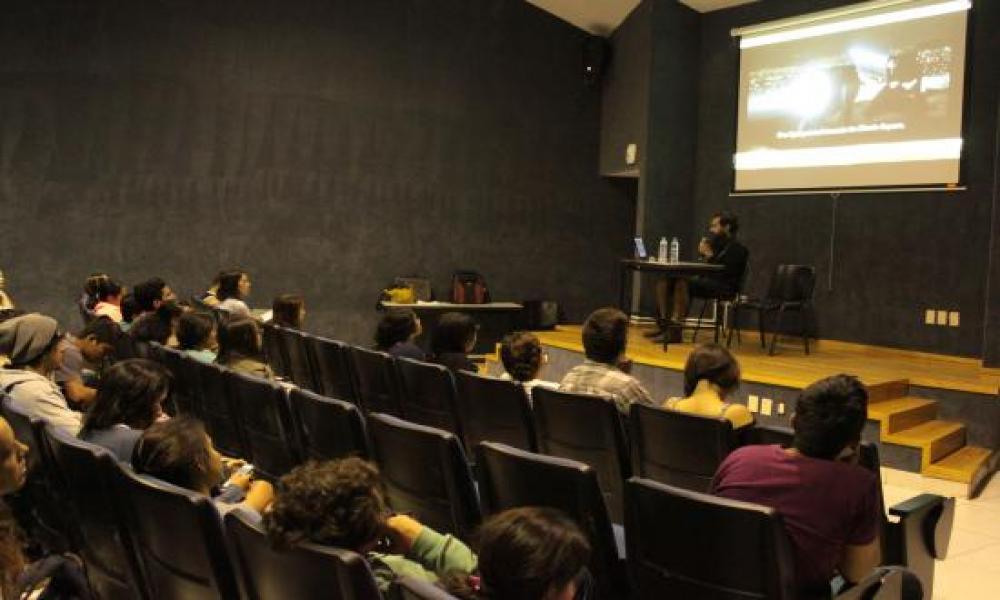 Charla sobre el impacto del Arte Urbano en la sociedad