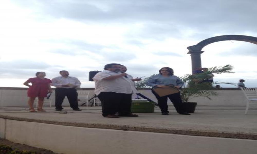 Rector del CUCosRector del CUCosta presente en la inauguración de Letras en la Marta presente en la inauguración de Letras en la Mar