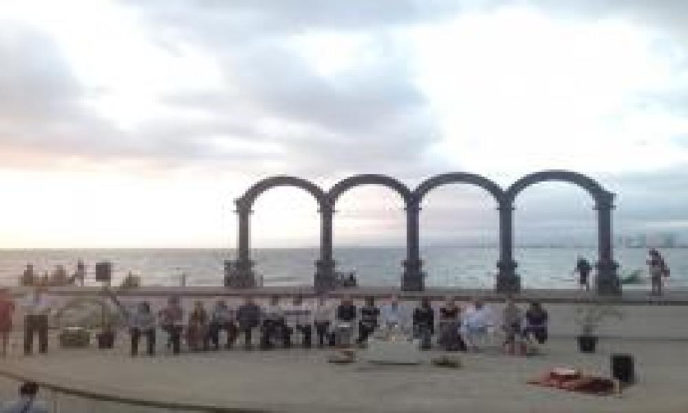 Rector del CUCosta presente en la inauguración de Letras en la Mar