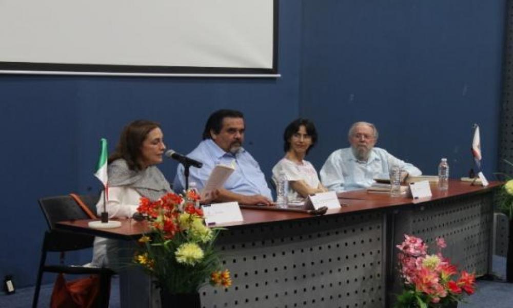 Letras en la Mar homenajea a Coral Bracho en CUCosta
