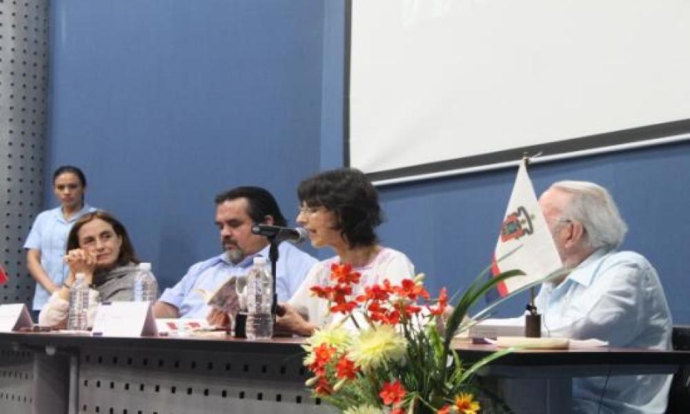 Letras en la Mar homenajea a Coral Bracho en CUCosta