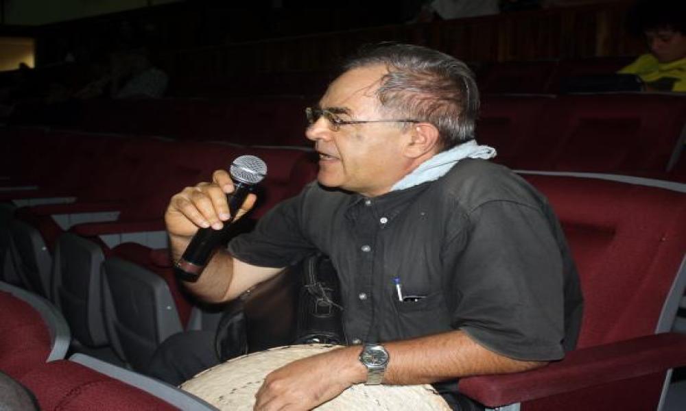 El director Mark Christopher recibe la Iguana de Oro en el 15° FICPV