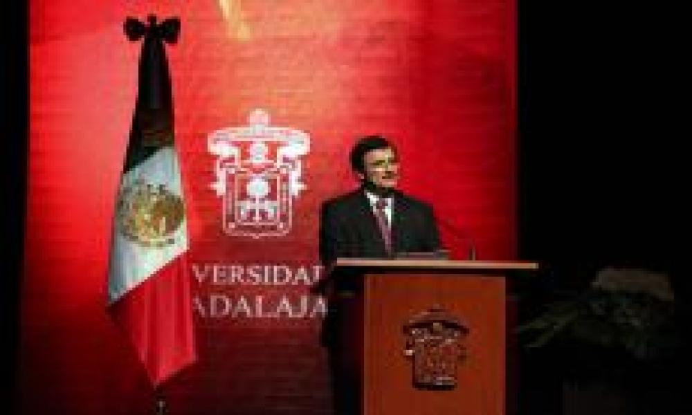 Logra UdeG cifra récord de plazas académicas