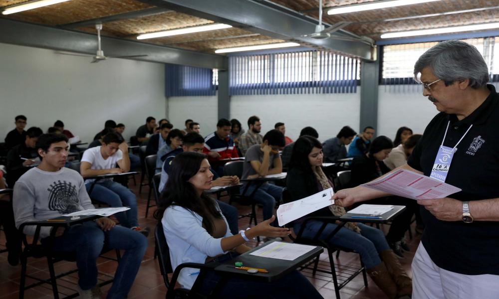 Abre CUCosta Tomatlán licenciatura en Abogado el próximo semestre