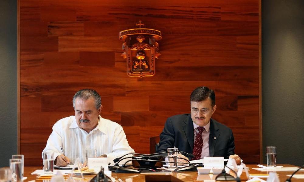 Firma convenio de colaboración UdeG con Secretaría de Movilidad Jalisco