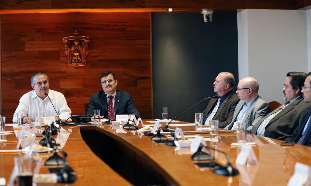 Firma convenio de colaboración UdeG con Secretaría de Movilidad Jalisco