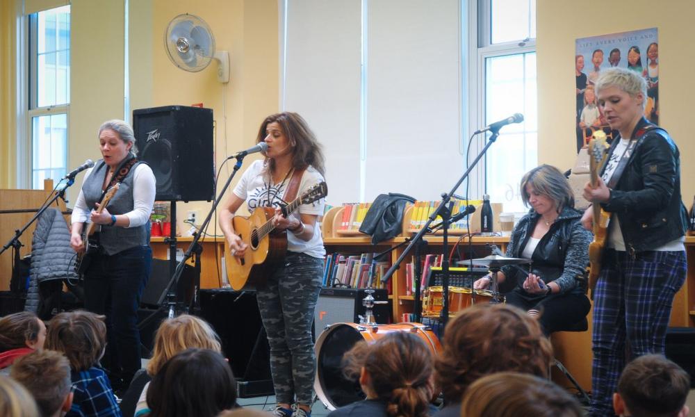 Promueven empoderamiento de la mujer a través de la música