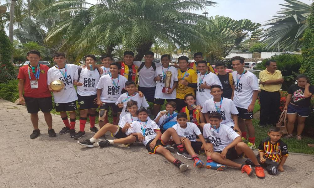 Leones Negros CUC se coronan campeones de Copa Vallarta