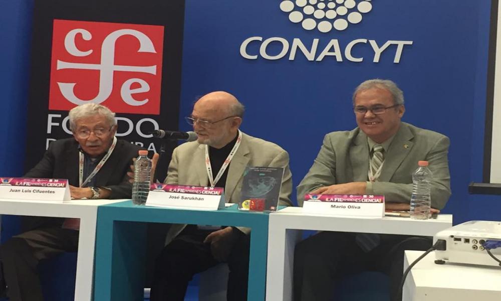 El Fondo de Cultura Económica rinde homenaje a Juan Luis Cifuentes