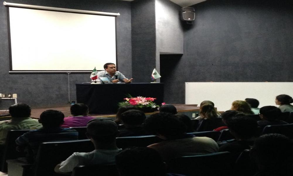 Arrecifes de coral aportan beneficios a zonas costeras.