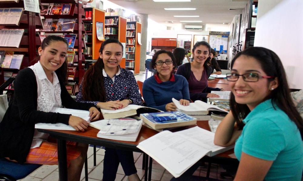 Leerán universitarios “Don Quijote” para conmemorar Día del Libro