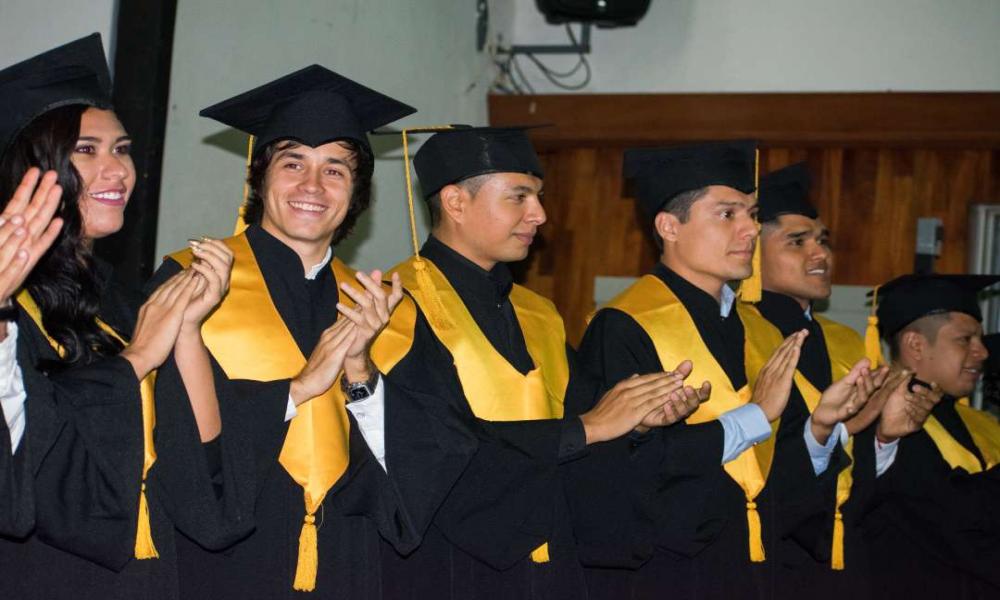 Egresa quinta generación de la Licenciatura en Cultura Física y Deportes