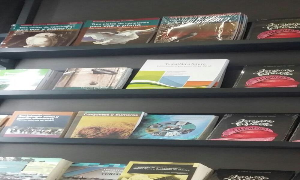 Presenta CUCosta nueve libros en FIL