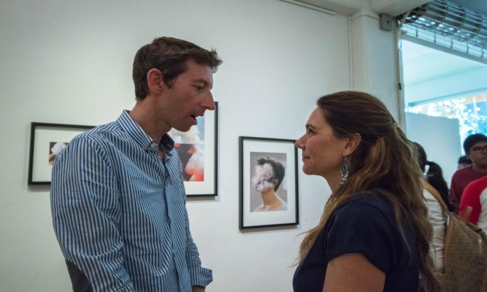 Inauguran exposición “Naro Pinosa” y “Al paso del tiempo”