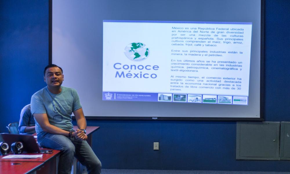 Recibe CUCosta a 24 estudiantes de movilidad académica