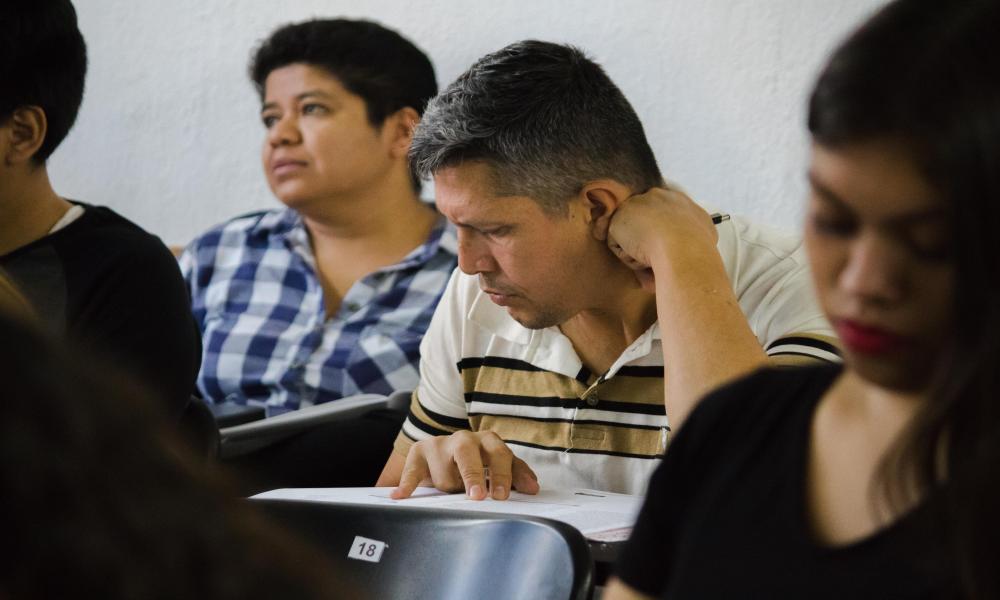 Mil 195 aspirantes aplican examen de ingreso al CUCosta