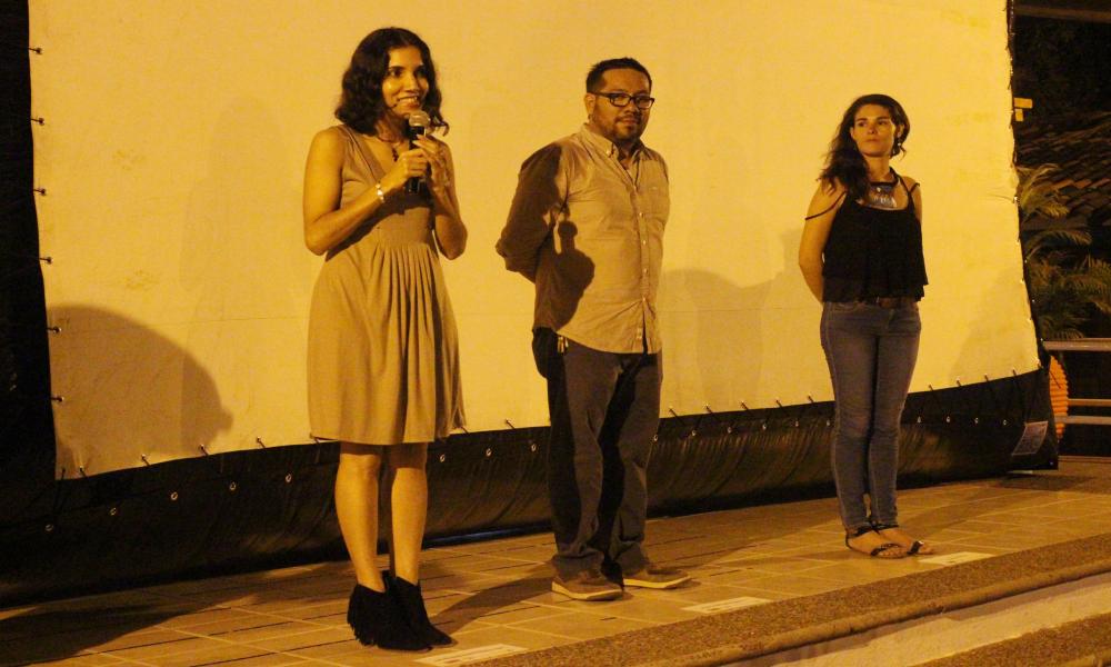 Llega Cinema CUC a isla del río Cuale