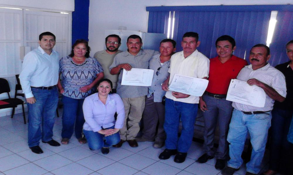 CUCosta apoya a sus trabajadores a crecer académicamente