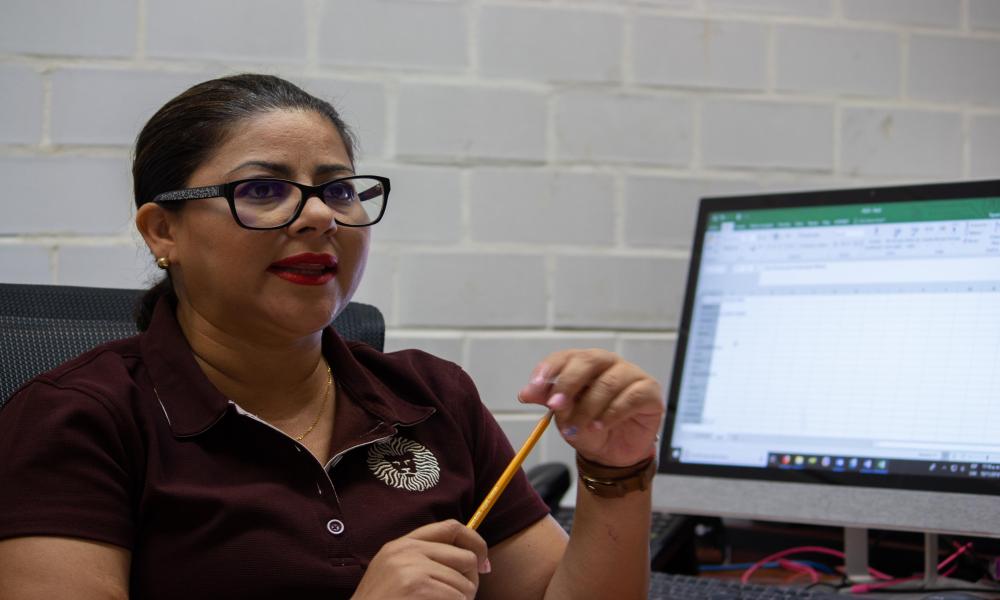 Mil 385 aspirantes aplican examen de ingreso al CUCosta.