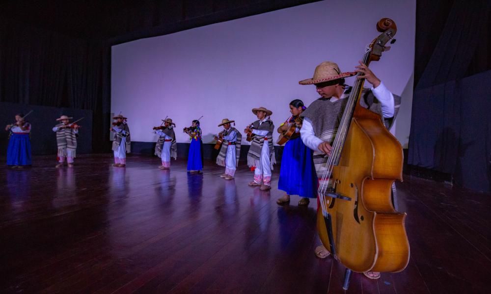 Generando Transformaciones a través de la Música