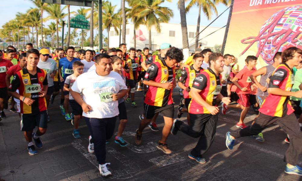 Reúne carrera recreativa a más de 300 participantes