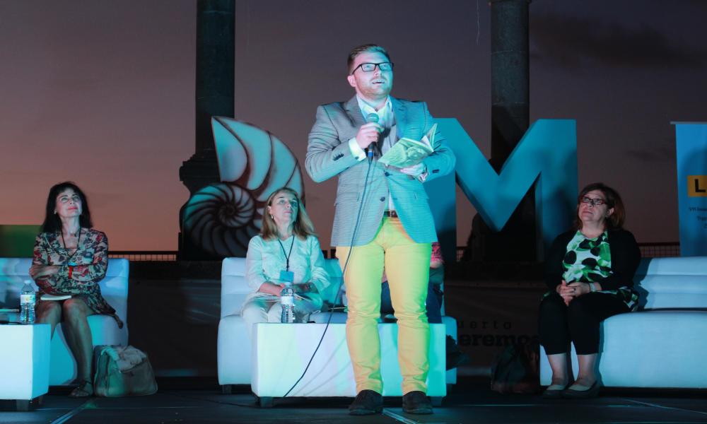 Puerto Vallarta recibe a poetas de México y el mundo en “Letras en la Mar”