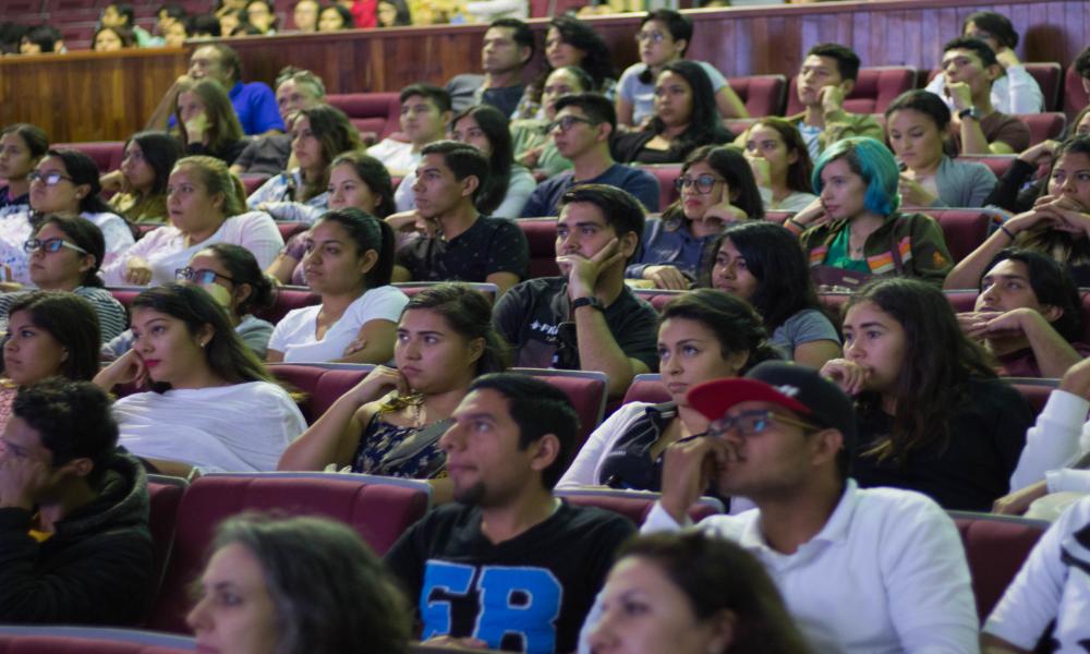Conocimiento, principal insumo productivo de la sociedad: Cortés Guardado