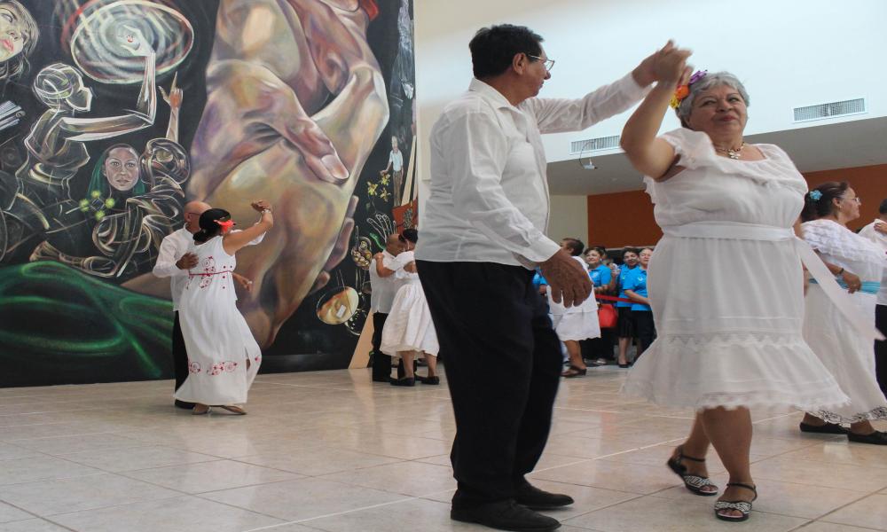 Invita CUCosta a talleres gratuitos para adultos mayores