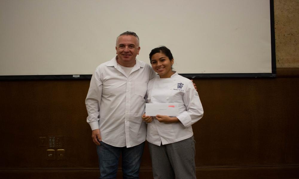 Premian a estudiantes de la licenciatura en Ciencias y Artes Culinarias del CUCosta