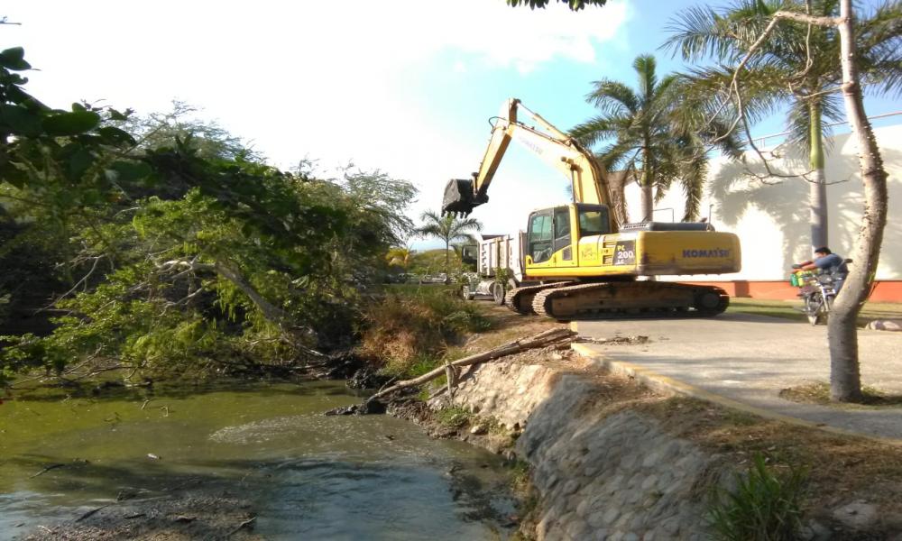 Cooperación entre autoridades municipales y universitarias en pro de la Comunidad Universitaria del CUCosta