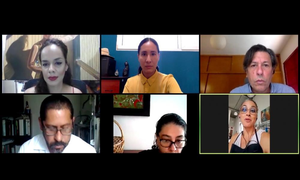 Cumple Licenciatura de Artes Visuales para la Expresión Plástica con trámites para certificación