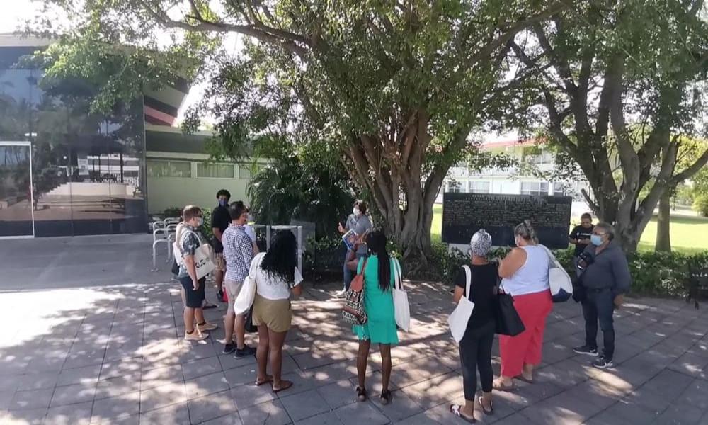 Visitan CUCosta estudiantes de posgrado de la Universidad del Norte de Illinois