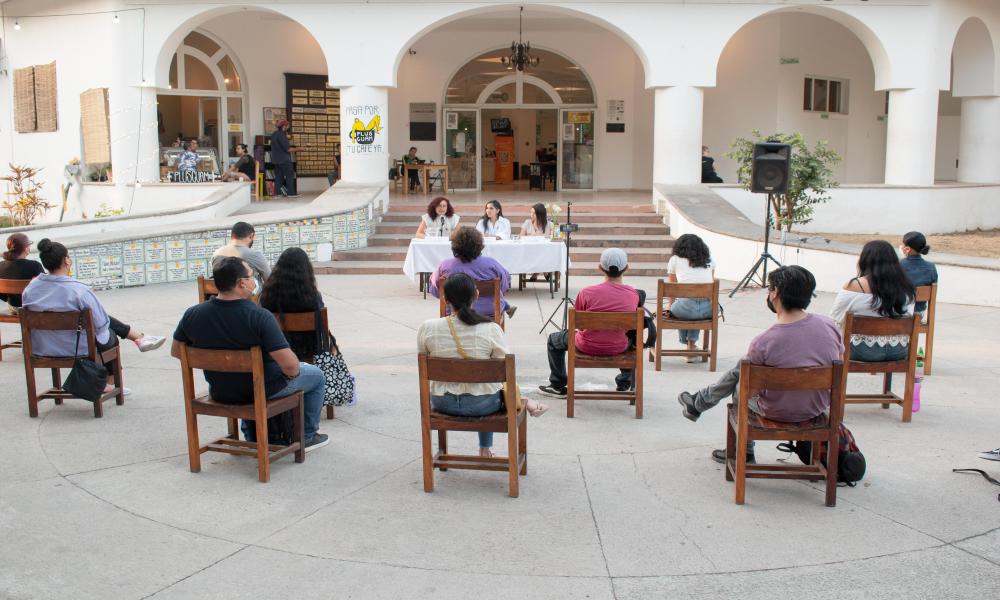 Invitan a mujeres a participar en “Creadoras en Puerto Vallarta, una mirada local”