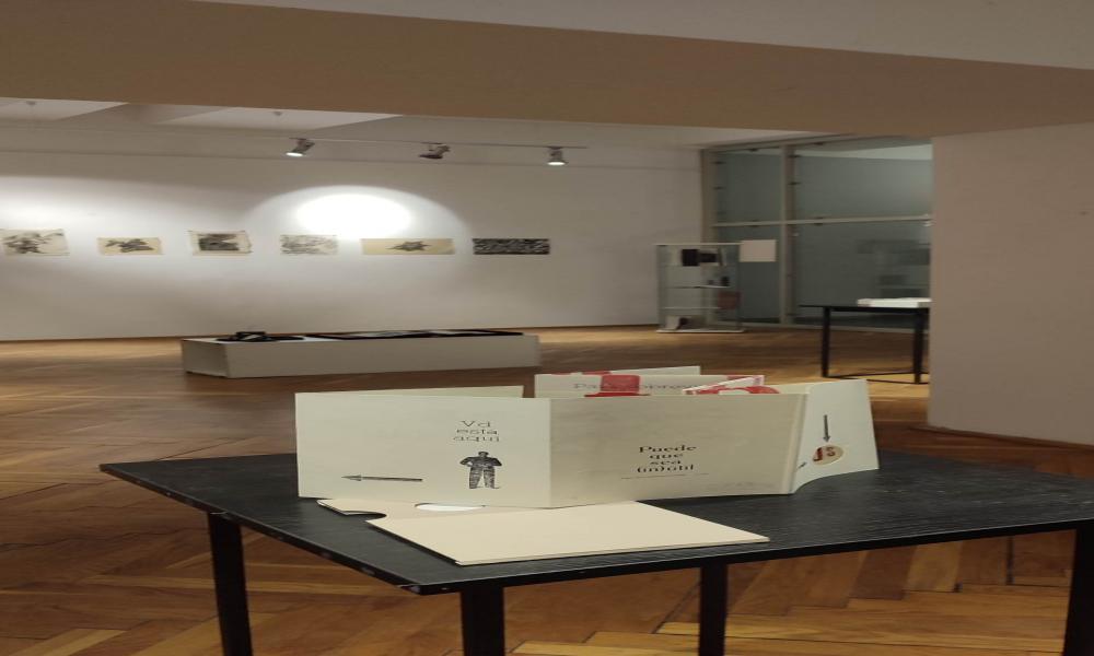 Estudiantes de CUCosta exhiben estampas de arte en Polonia