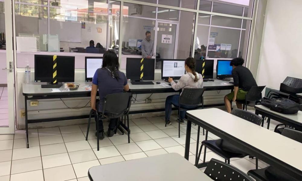 Evalúan pensamiento crítico de los próximos egresados del CUCosta