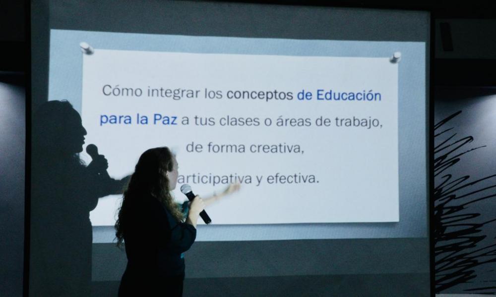 Obtiene CUCosta Certificación Internacional en Cultura y Educación por la Paz