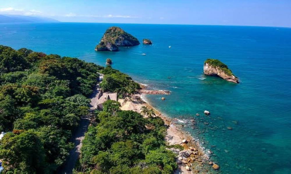 “Los Arcos de Mismaloya requieren esquema normativo para su protección” Dr. Jorge Téllez