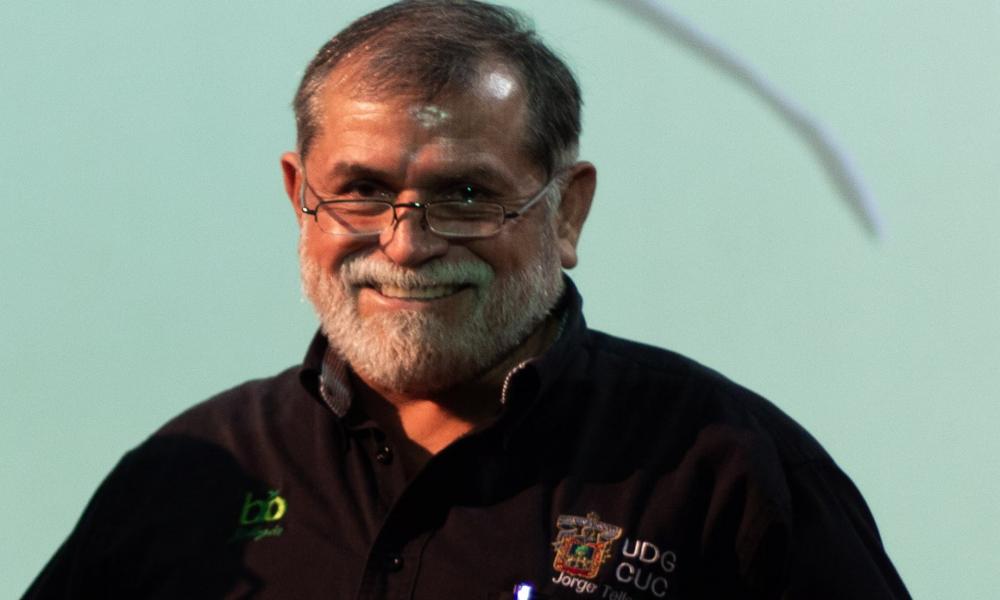 Reconocen la trayectoria del Doctor Jorge Téllez López