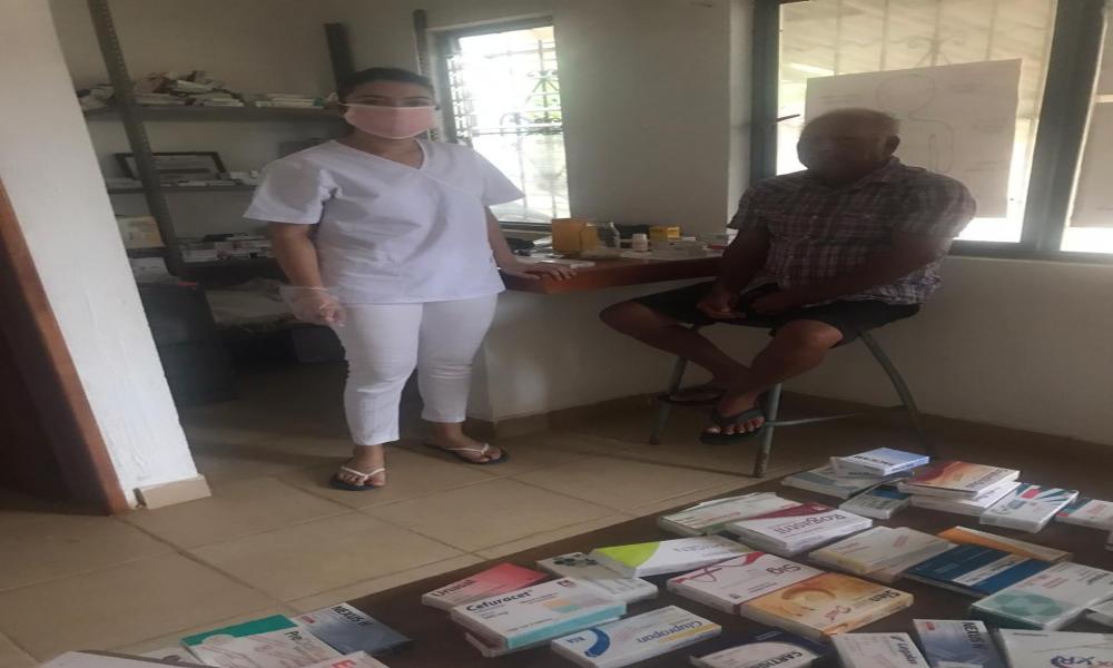 Apoya CUCosta a comunidad indígena de Chimo con consultas médicas